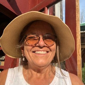 Meet your Posher, Kathy